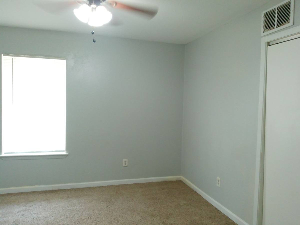Apartment for rent at 2026 Waldron Rd, Corpus Christi, TX 78418