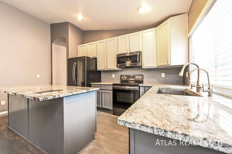 House for rent at 16548 High Desert Way, Parker, CO 80134