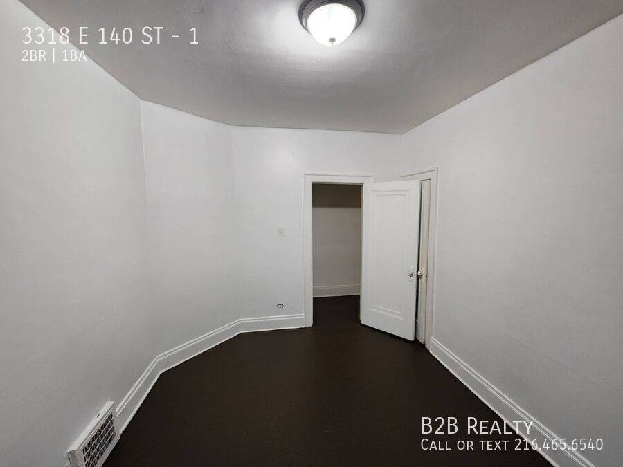 Apartment for rent at 3318 E 140 St #1, Cleveland, OH 44120