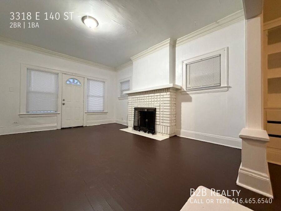 Apartment for rent at 3318 E 140 St #1, Cleveland, OH 44120