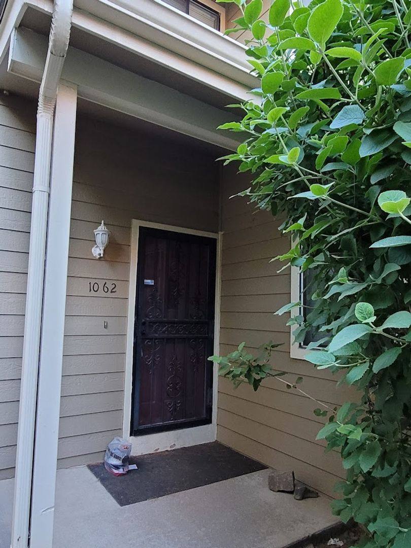 Apartment for rent at 1062 S Yampa St, Aurora, CO 80017