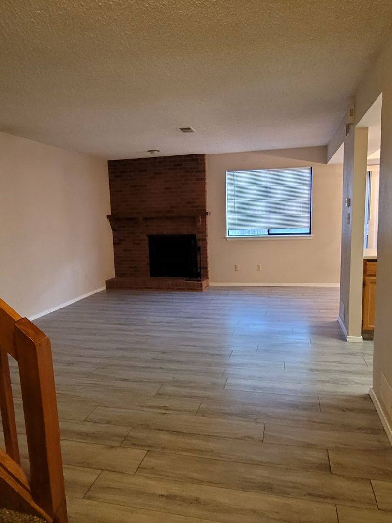 Apartment for rent at 1062 S Yampa St, Aurora, CO 80017