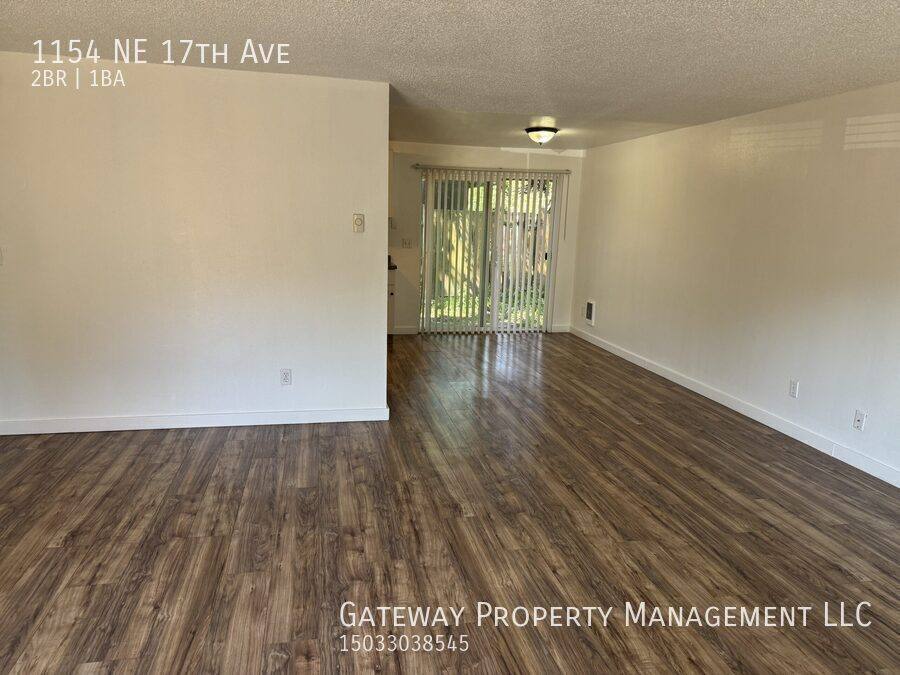 Townhouse for rent at 1154 NE 17th Ave, Hillsboro, OR 97124
