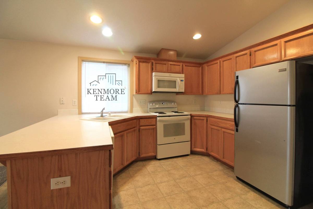 House for rent at 8819 Oliver Dr, Pasco, WA 99301