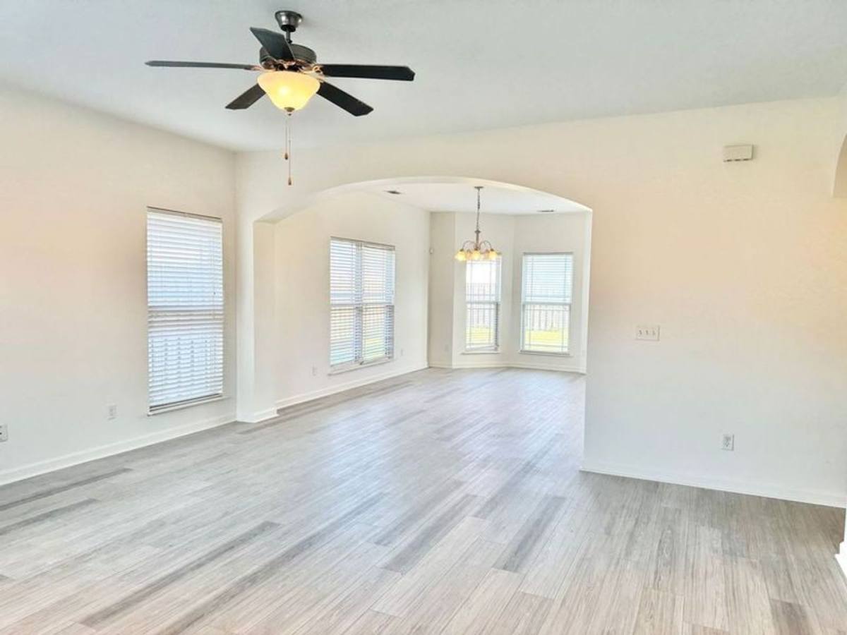 House for rent at 186 Savannah Lane, Richmond Hill, GA 31324