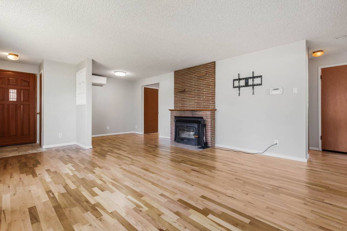 House for rent at 517 Pecks Dr, Everett, WA 98203
