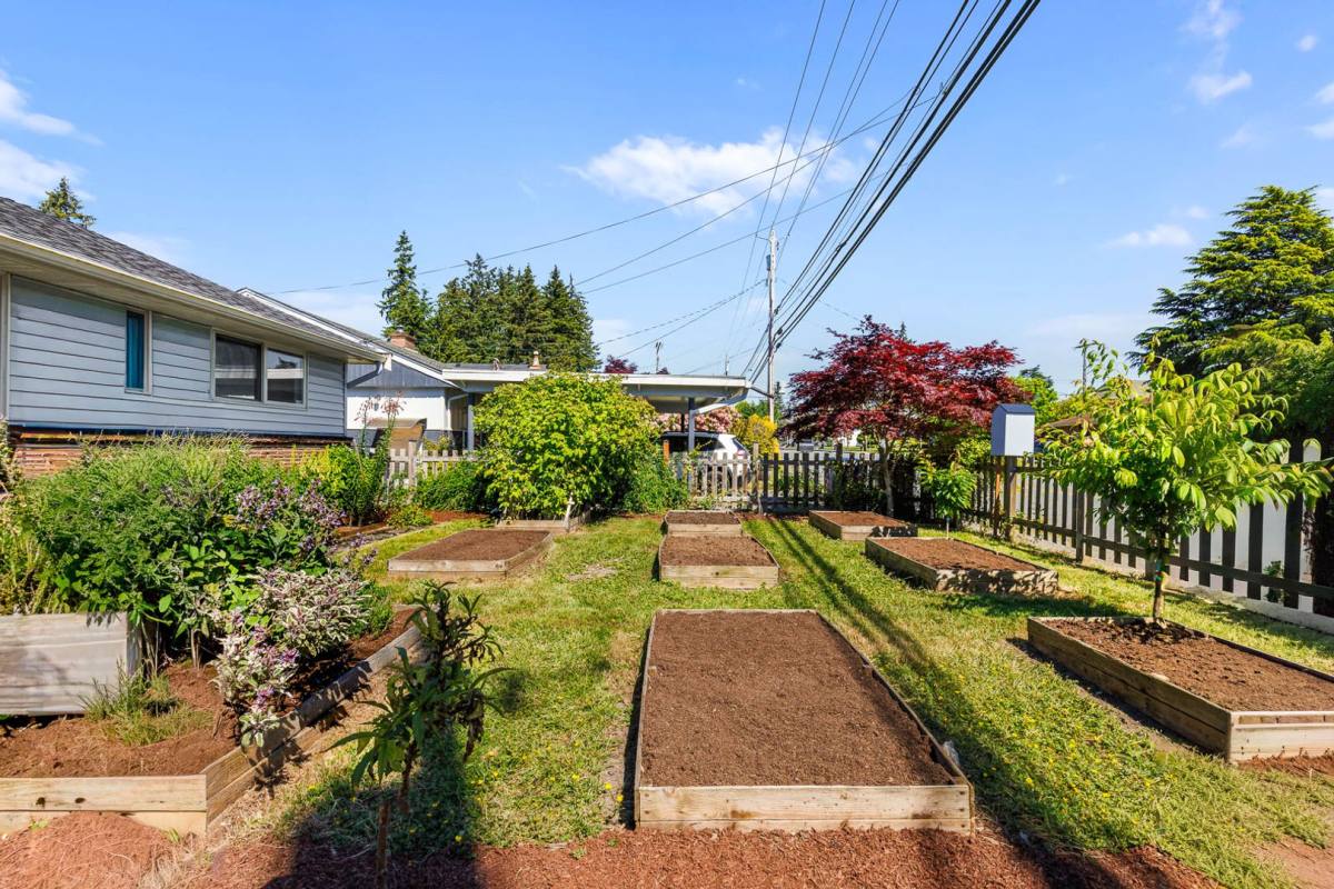 House for rent at 517 Pecks Dr, Everett, WA 98203