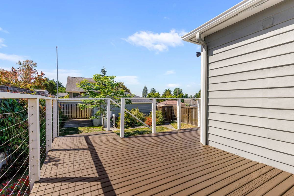 House for rent at 4143 SW Kenyon St, Seattle, WA 98136