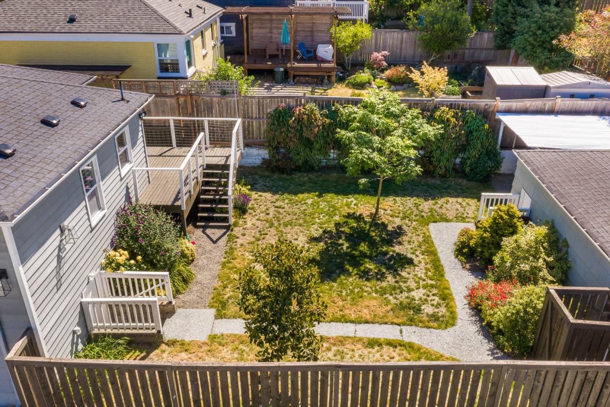 House for rent at 4143 SW Kenyon St, Seattle, WA 98136