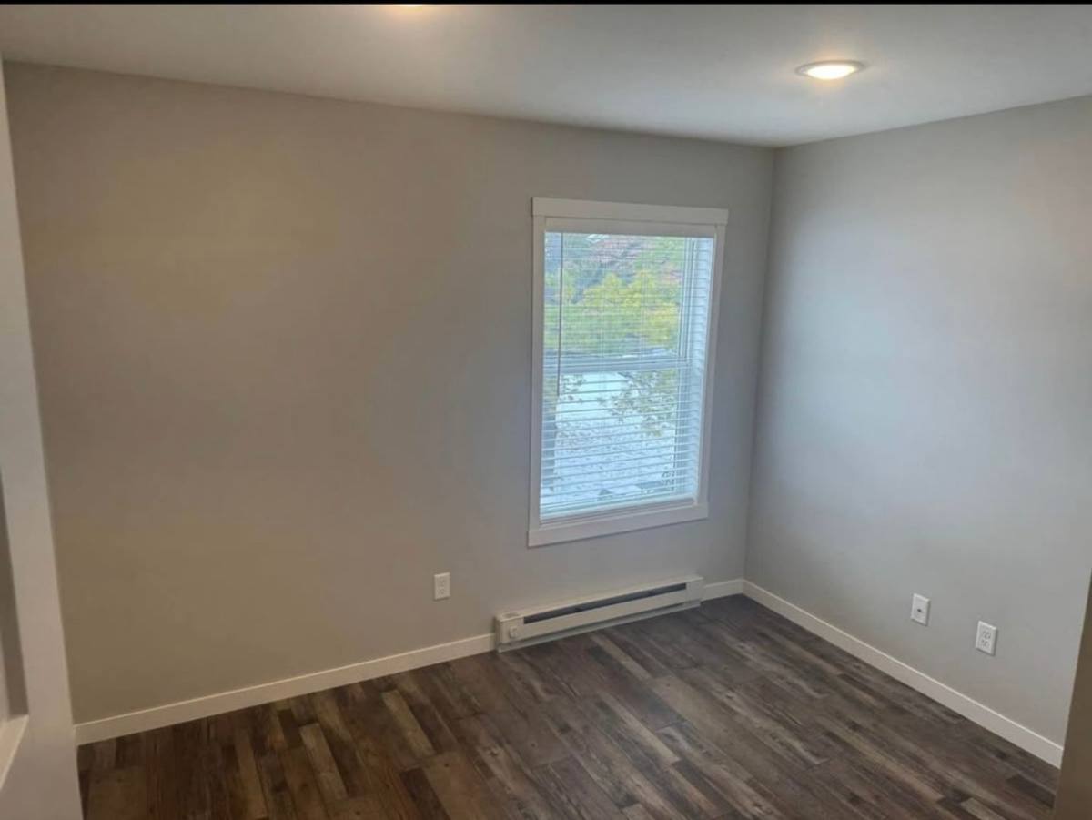 Apartment for rent at 105 St Lawerence, Decorah, IA 52101