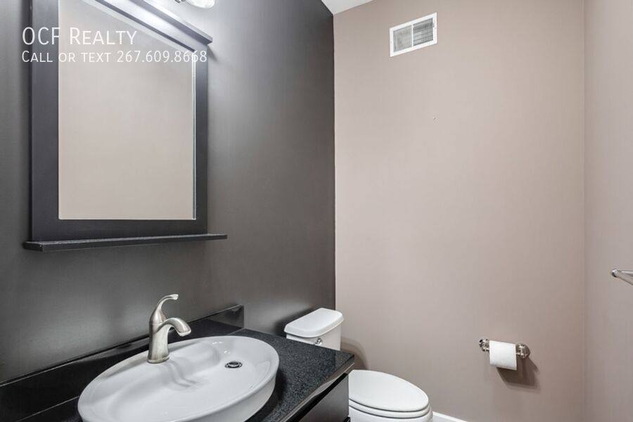 Apartment for rent at 2635 Catharine St #A, Philadelphia, PA 19146