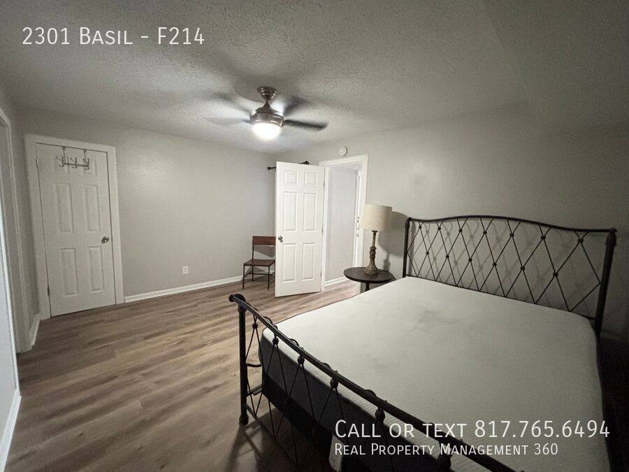 Condo for rent at 2301 Basil #F214, Arlington, TX 76006