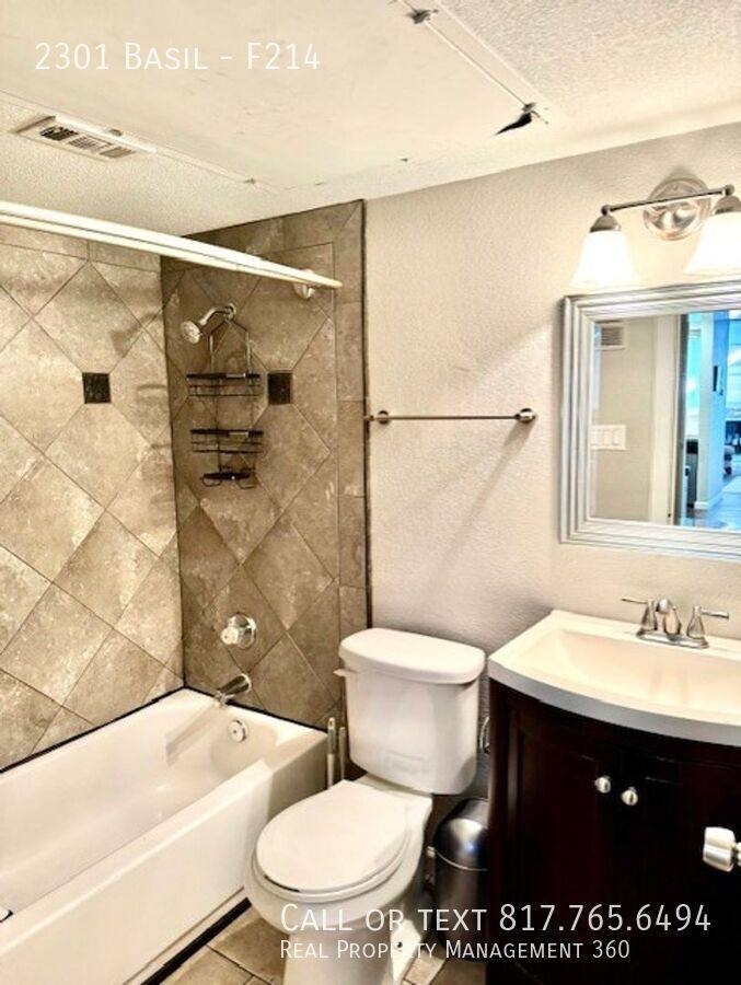 Condo for rent at 2301 Basil #F214, Arlington, TX 76006