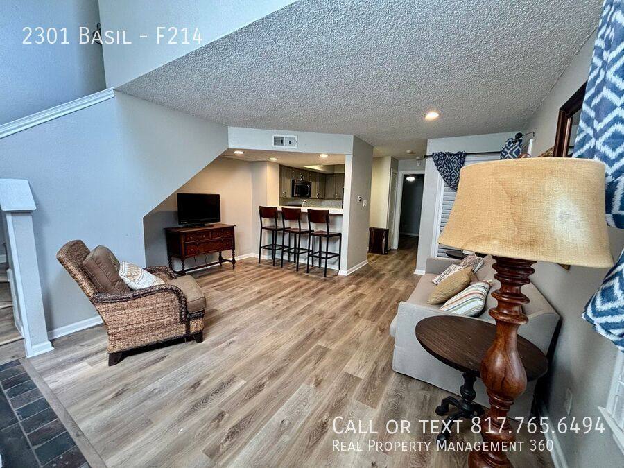 Condo for rent at 2301 Basil #F214, Arlington, TX 76006