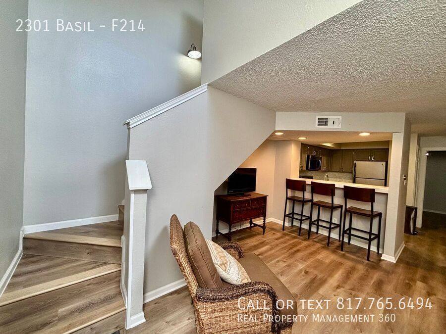 Condo for rent at 2301 Basil #F214, Arlington, TX 76006