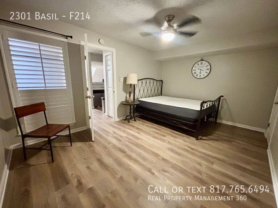 Condo for rent at 2301 Basil #F214, Arlington, TX 76006