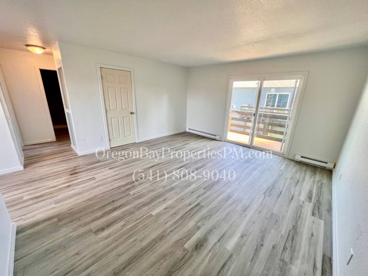 Apartment for rent at 235 N Wasson, Coos Bay, OR 97420