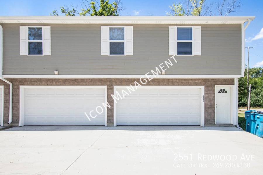 Apartment for rent at 2551 Redwood Ave, Kalamazoo, MI 49006