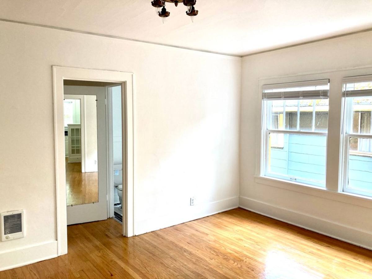 Apartment for rent at 2134 NW Flanders, Portland, OR 97210