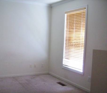 Apartment for rent at 2905 SW Archer Rd, Gainesville, FL 32608
