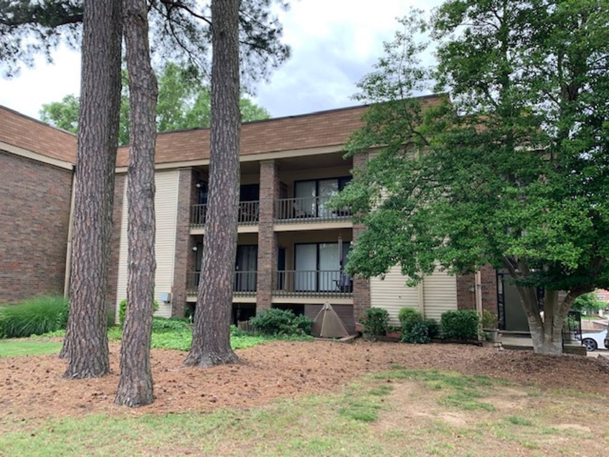 Condo for rent at 1859 Poplar Woods Circle W, Germantown, TN 38138