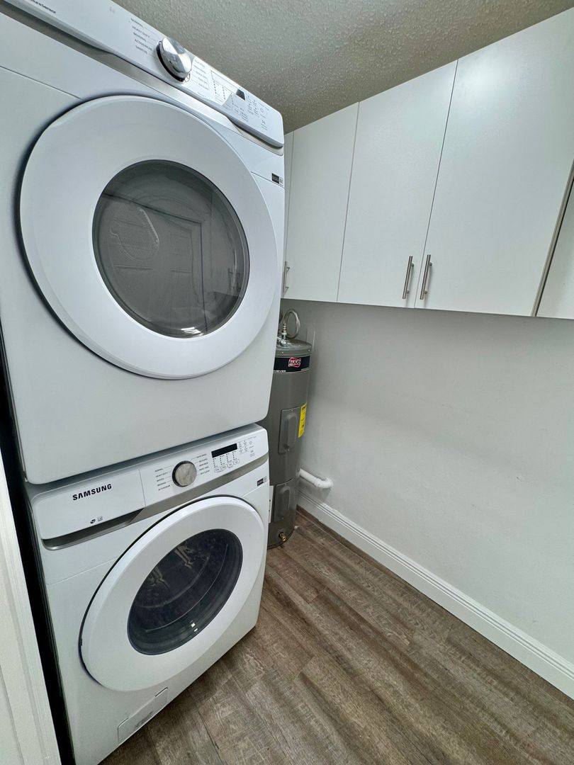 Apartment for rent at 100 SW 9th St, Hallandale, FL 33009