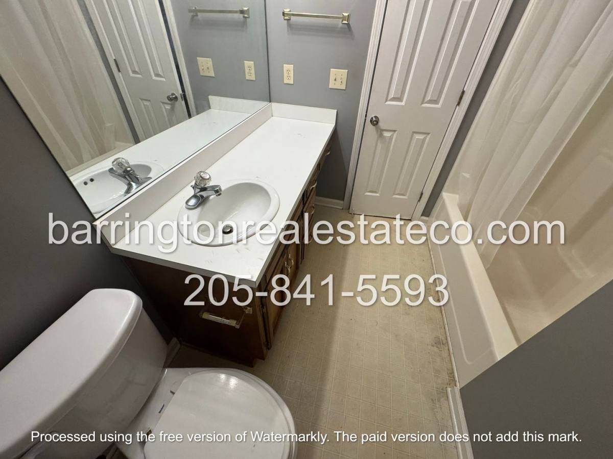 Townhouse for rent at 1983 Lane, Bessemer, AL 35023