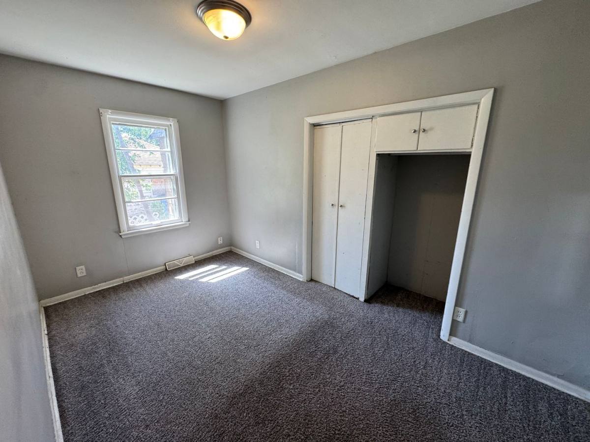 House for rent at 427 17th Ave, East Moline, IL 61244