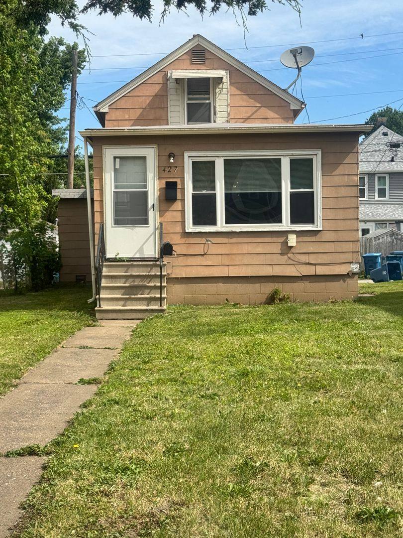 House for rent at 427 17th Ave, East Moline, IL 61244