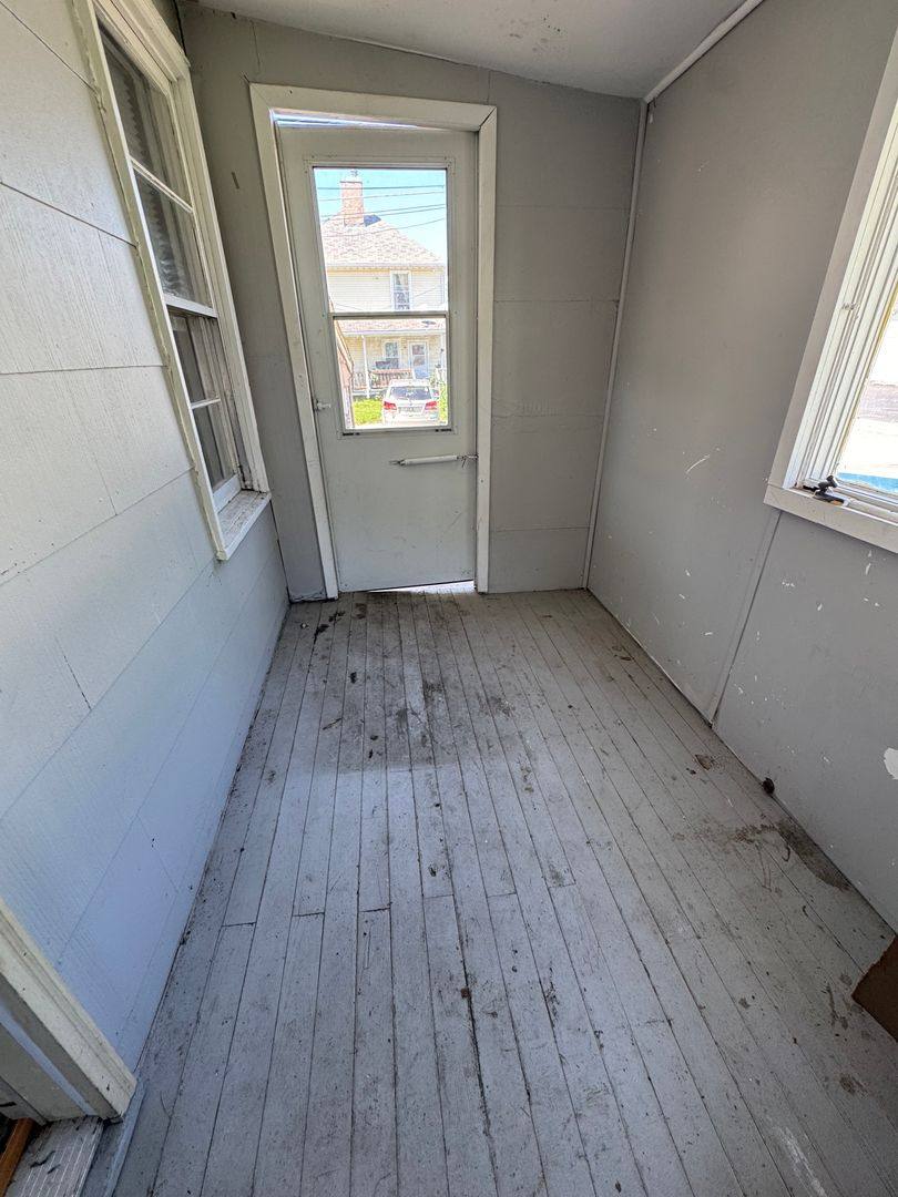 House for rent at 427 17th Ave, East Moline, IL 61244