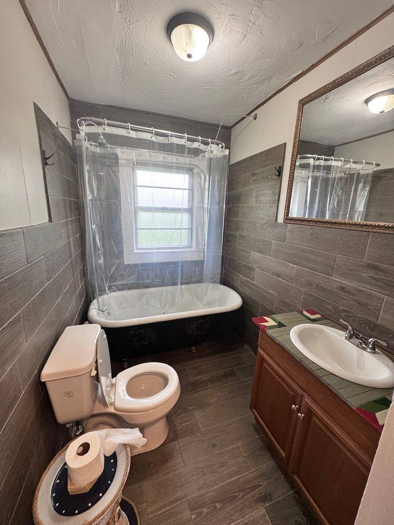 House for rent at 125 Plain St, Hot Springs National Park, AR 71913