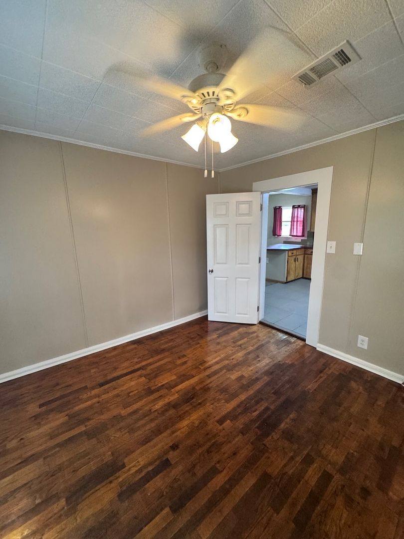 House for rent at 125 Plain St, Hot Springs National Park, AR 71913