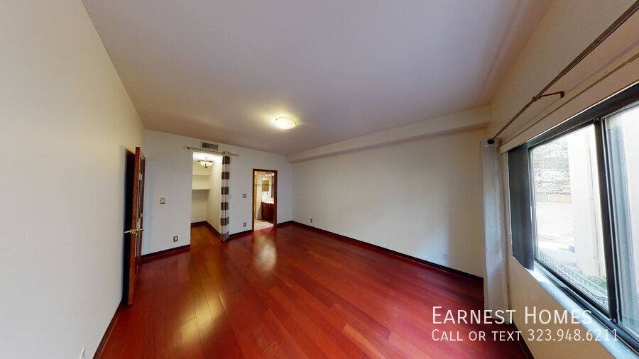 Apartment for rent at 8712 Gregory Way #205, Los Angeles, CA 90035