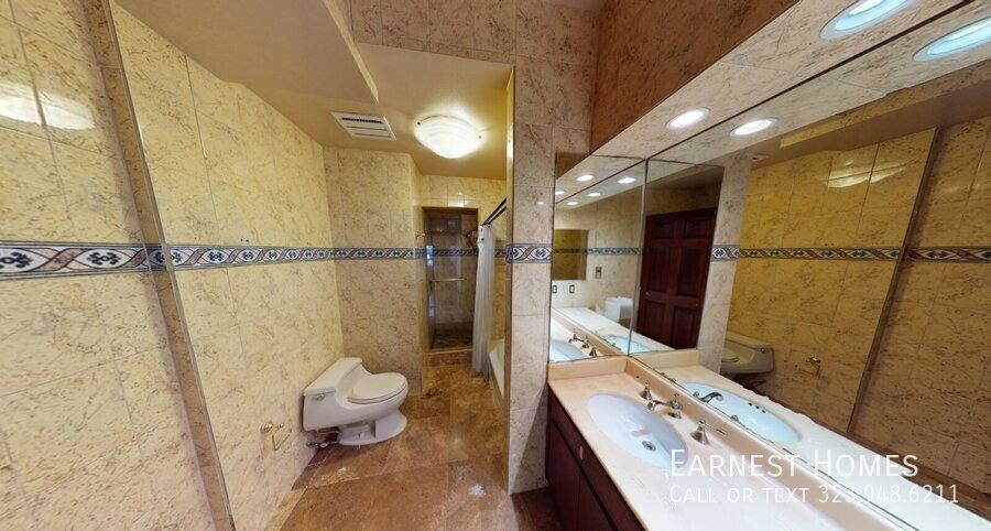 Apartment for rent at 8712 Gregory Way #205, Los Angeles, CA 90035