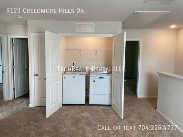 House for rent at 9123 Creedmore Hills Dr, Charlotte, NC 28214