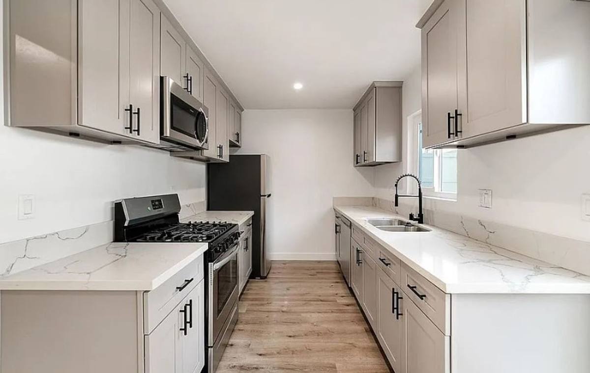 Apartment for rent at 14640 Halldale Ave, Gardena, CA 90247