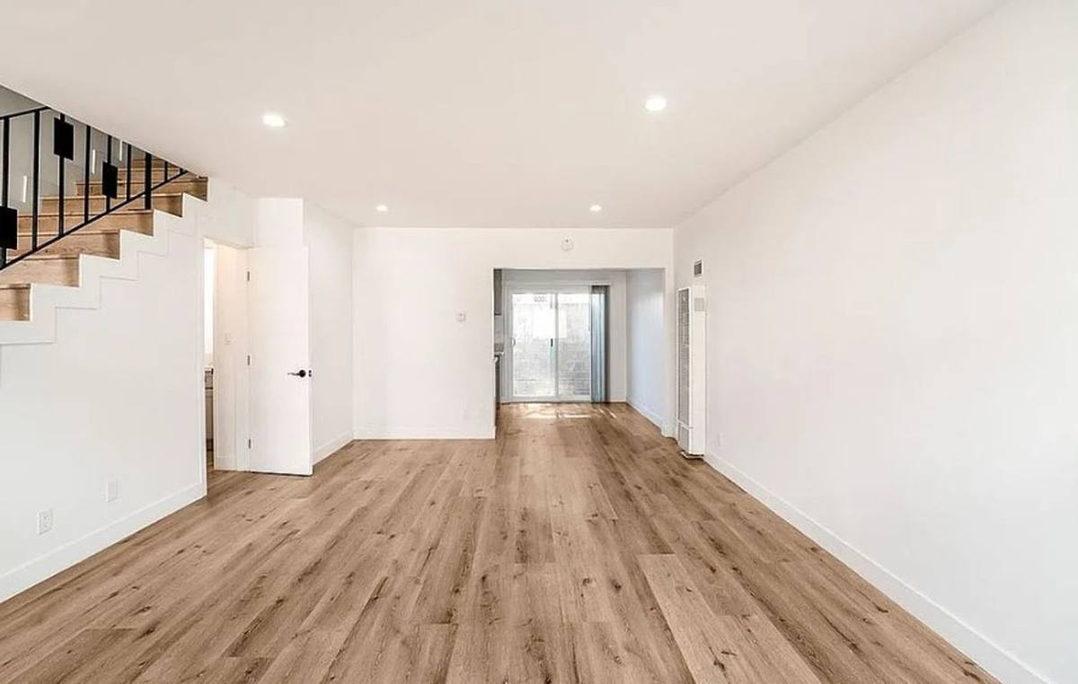 Apartment for rent at 14640 Halldale Ave, Gardena, CA 90247