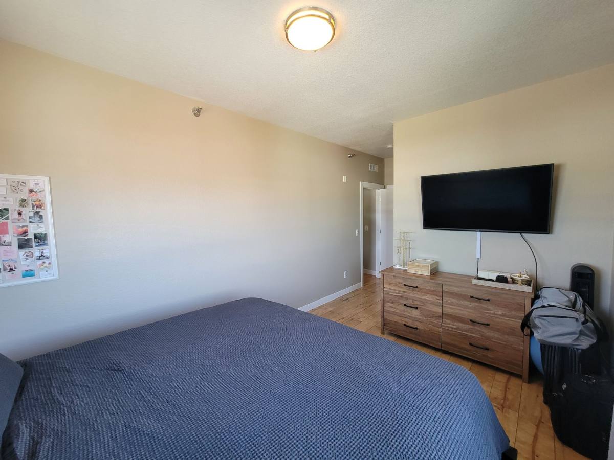 Apartment for rent at 221 E 5th St, Cedar Falls, IA 50613
