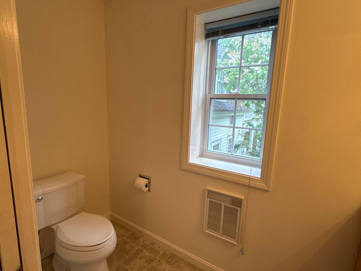 Apartment for rent at 109 Main St, Meredith, NH 03253