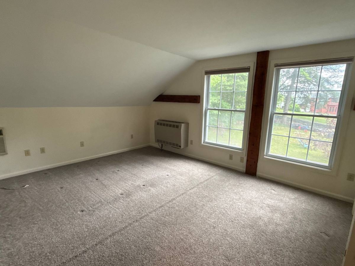 Apartment for rent at 109 Main St, Meredith, NH 03253