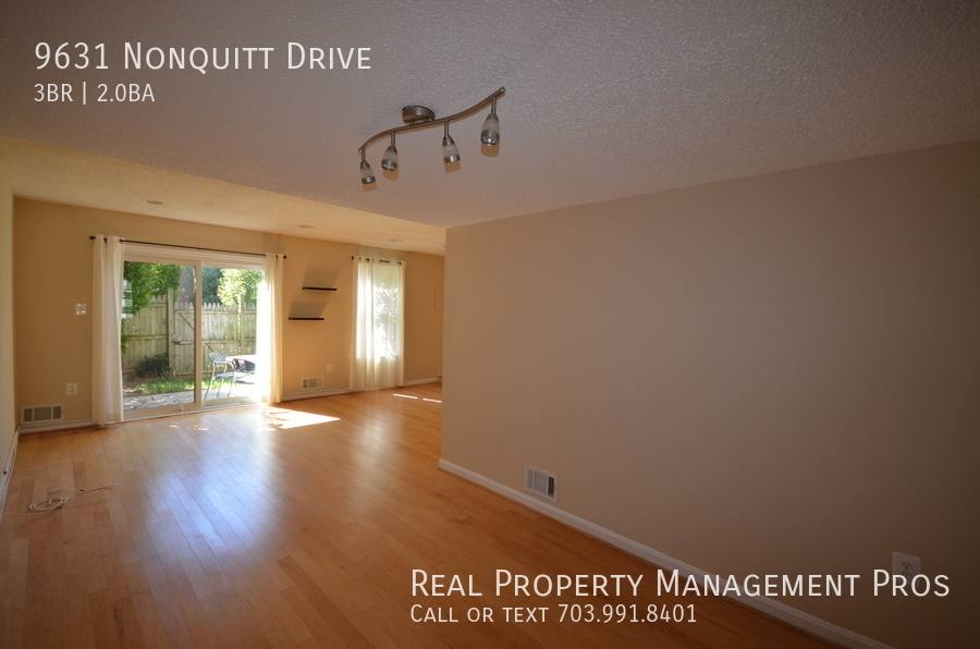 Townhouse for rent at 9631 Nonquitt Dr, Fairfax, VA 22031
