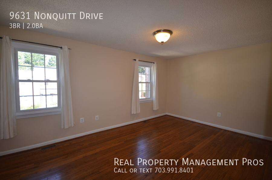 Townhouse for rent at 9631 Nonquitt Dr, Fairfax, VA 22031