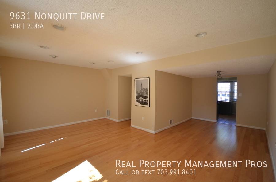 Townhouse for rent at 9631 Nonquitt Dr, Fairfax, VA 22031