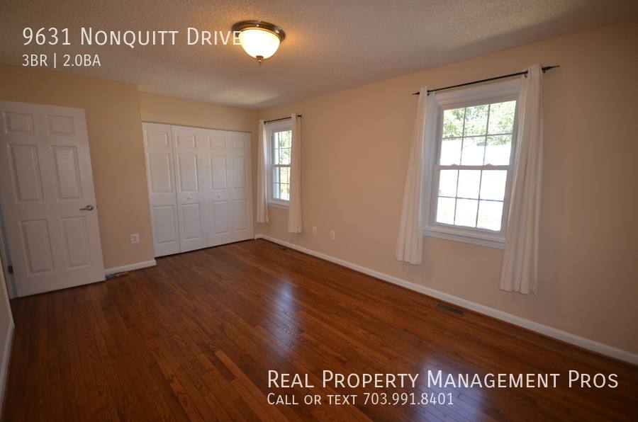 Townhouse for rent at 9631 Nonquitt Dr, Fairfax, VA 22031