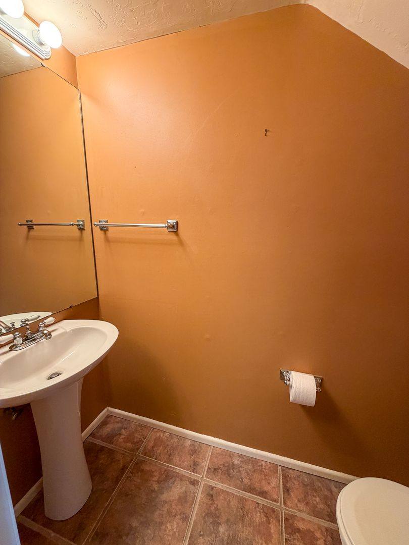 Townhouse for rent at 1662 SW 16th St, Gainesville, FL 32608