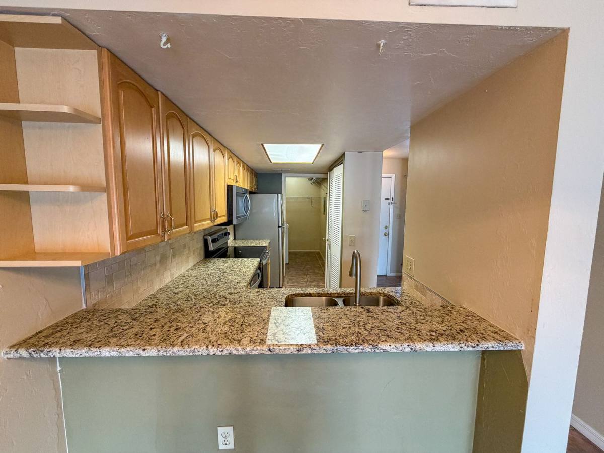 Townhouse for rent at 1662 SW 16th St, Gainesville, FL 32608