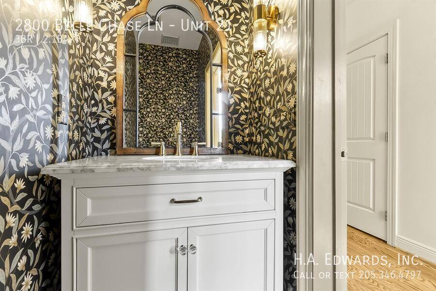 Townhouse for rent at 2800 Belle Chase Lane #21, Tuscaloosa, AL 35406