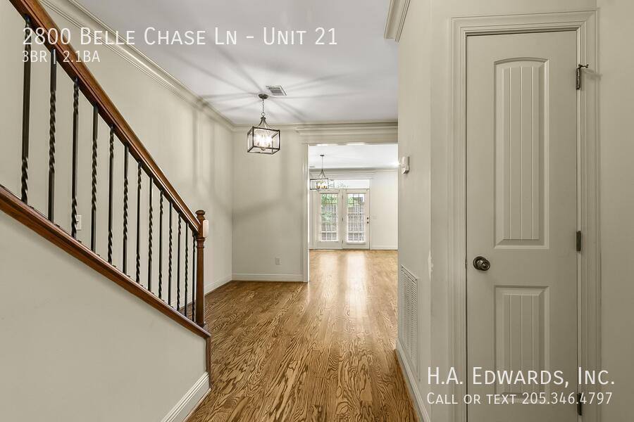Townhouse for rent at 2800 Belle Chase Lane #21, Tuscaloosa, AL 35406