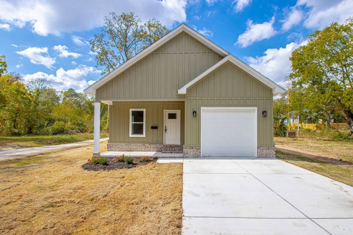 House for rent at 324 S Schiller St, Little Rock, AR 72205