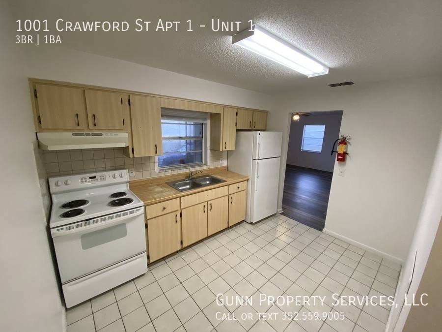 Apartment for rent at 1001 Crawford St #1, Leesburg, FL 34748